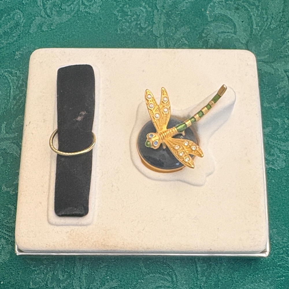 NEW Estée Lauder pleasures Precious Dragonfly Belle Libellule Solid Compact